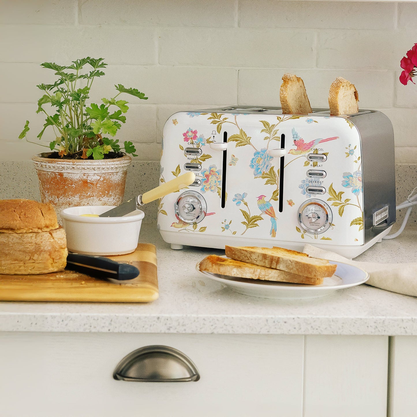Laura Ashley 4-Slice Toaster