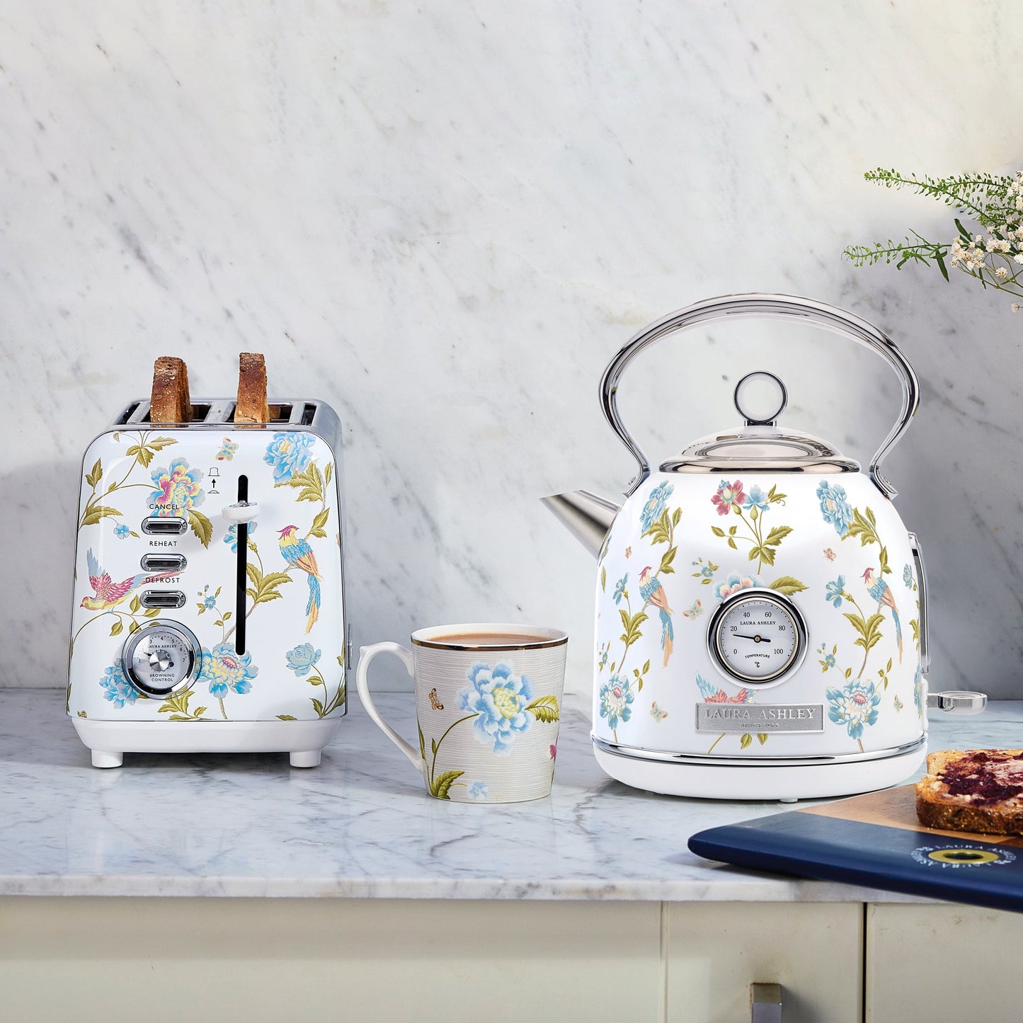 Laura Ashley Dome Kettle